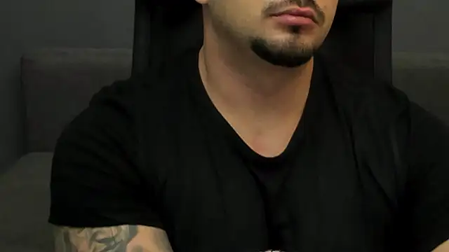 TonyWilcox online show from December 20, 6:19 am