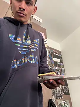 sorry-mom69 online show from March 26, 1:26 pm