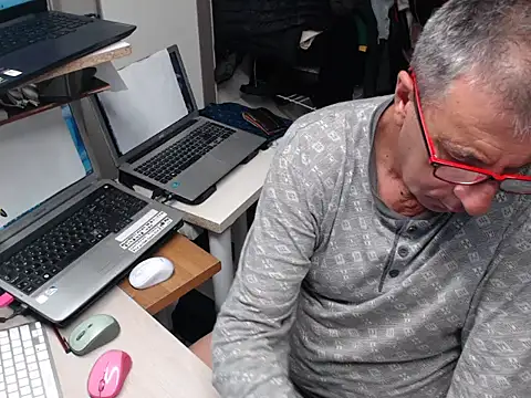 firenze77 online show from May 24, 4:07 am