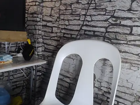 xlovercum online show from February 2, 7:18 am