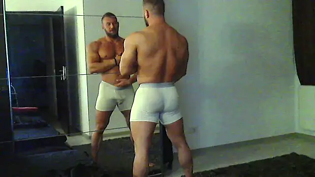 muscularkevin online show from May 23, 3:45 am