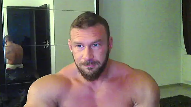 muscularkevin online show from May 27, 3:25 am