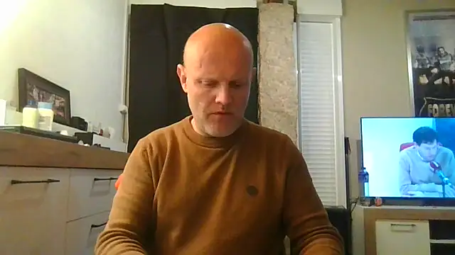 davigochi77bcn online show from November 10, 8:25 pm