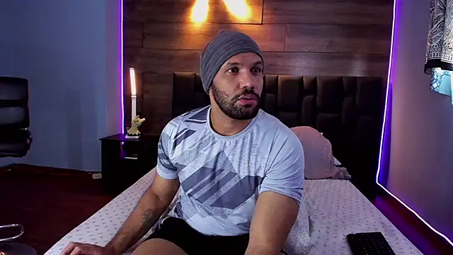 anthonylatynxd online show from February 6, 3:52 pm