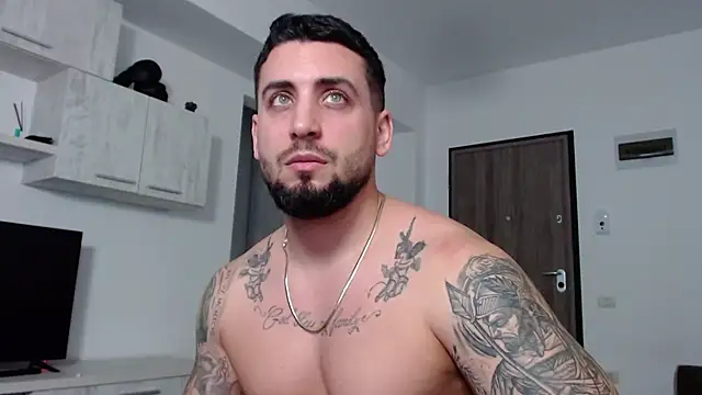  DylanGreen online show from December 22, 8:38 am