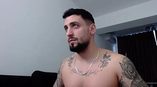  DylanGreen online show from February 14, 8:42 am