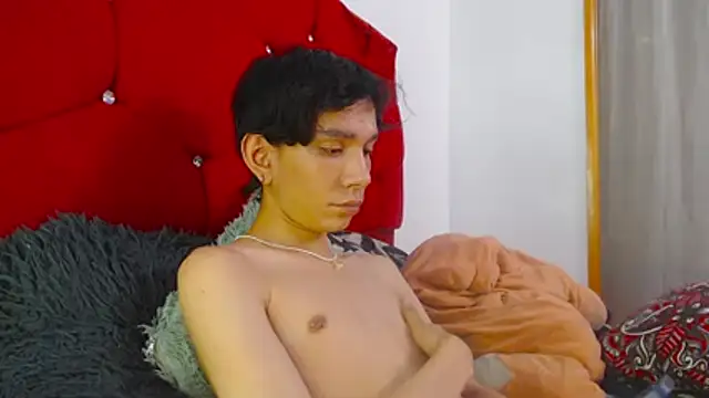 LAICK 01 online show from March 2, 7:15 am