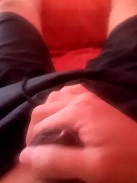 luisf001 online show from August 9, 8:14 pm