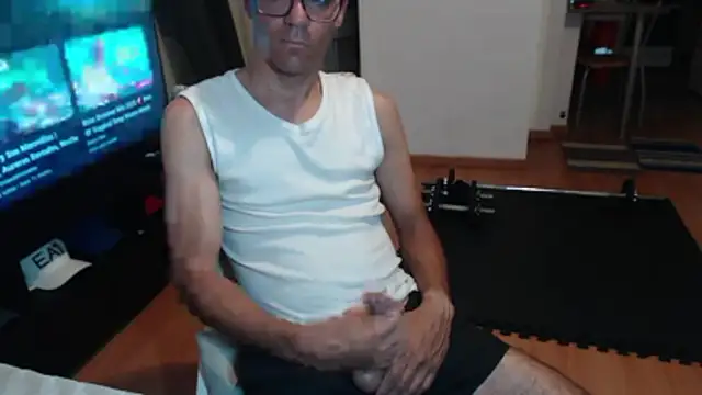 guachin hunk online show from January 10, 3:55 am