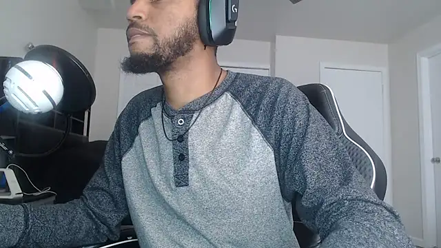 ChrisVacher online show from March 15, 4:57 pm