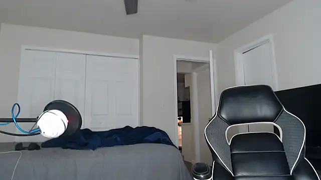 ChrisVacher online show from September 20, 11:27 pm