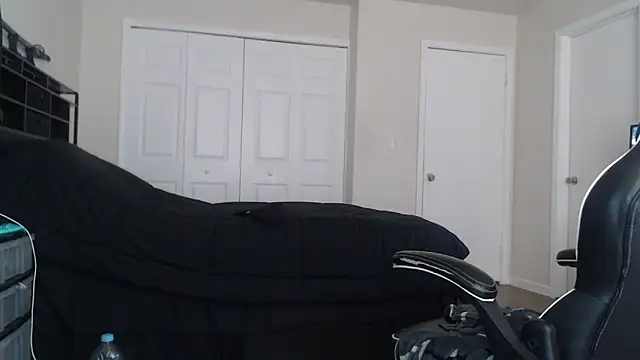 ChrisVacher online show from March 25, 6:12 pm