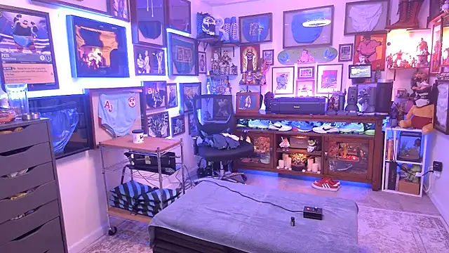 Briefs bud online show from March 6, 6:08 am