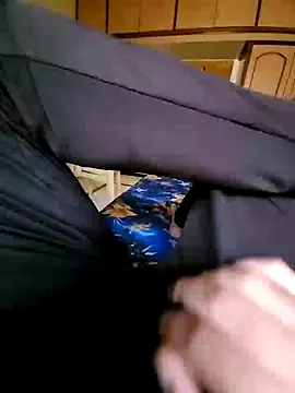 vansh1802 online show from January 28, 8:04 am