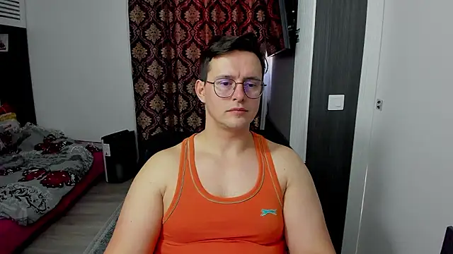 sexxymuscles4u online show from March 1, 12:05 pm