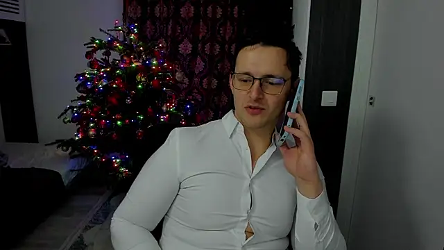 sexxymuscles4u online show from January 14, 1:49 pm