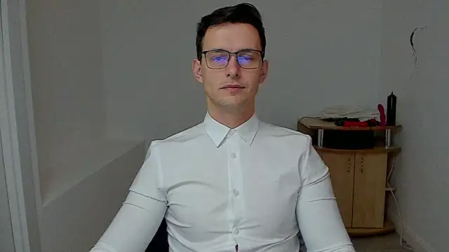 Snapshot of sexxymuscles4u chatting on January 20, 9:03 am sexxymuscles4u online show from January 20, 9:03 am