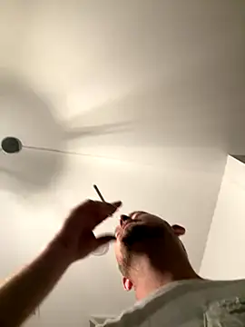 Snapshot of smokeymt420 chatting on September 21, 11:10 am smokeymt420 online show from September 21, 11:10 am