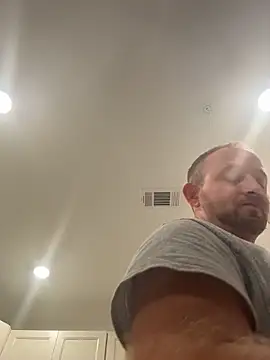 Snapshot of smokeymt420 chatting on October 2, 5:11 am smokeymt420 online show from October 2, 5:11 am