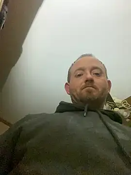 Snapshot of smokeymt420 chatting on January 23, 1:56 pm smokeymt420 online show from January 23, 1:56 pm