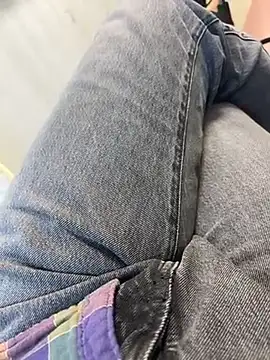 Snapshot of bigshow112 chatting on December 3, 8:14 am bigshow112 online show from December 3, 8:14 am