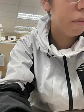 charlie xdd online show from January 3, 9:15 am