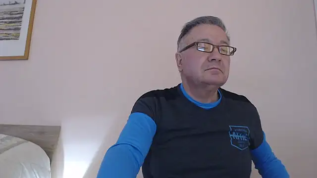 YOU6me online show from November 27, 2:32 pm