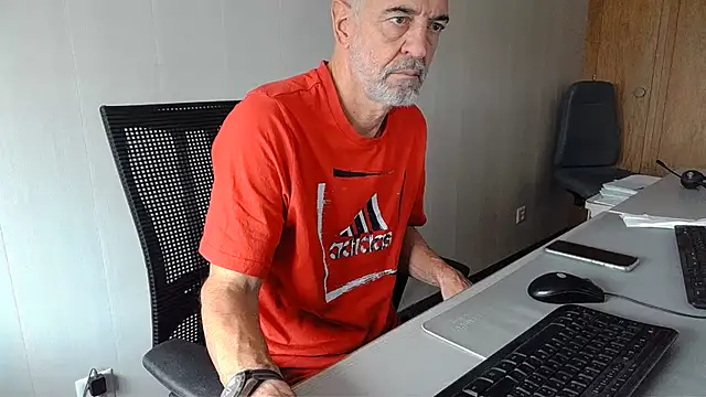 Snapshot of Herba_Mare chatting on October 17, 11:14 am Herba Mare online show from October 17, 11:14 am