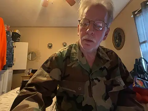 jck1m0t online show from February 22, 8:10 pm