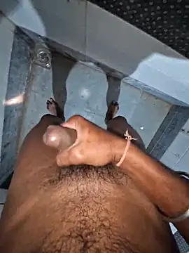 breejs online show from December 16, 2:40 am