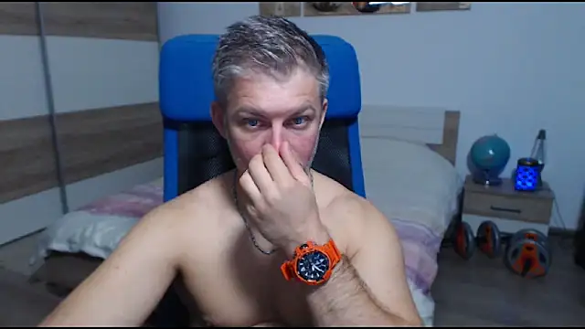 RobbyShawz online show from September 30, 6:40 am