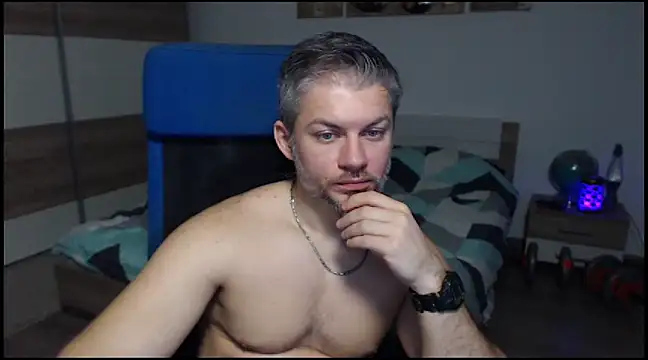 RobbyShawz online show from December 2, 11:32 am