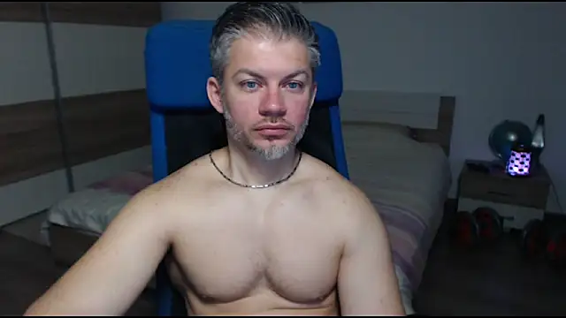 RobbyShawz online show from March 22, 5:17 am