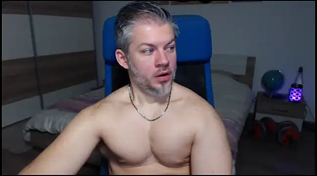 RobbyShawz online show from December 17, 5:29 am