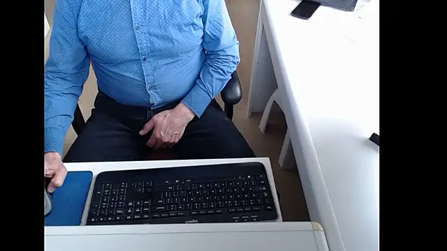 dutchpornking online show from March 31, 1:24 pm