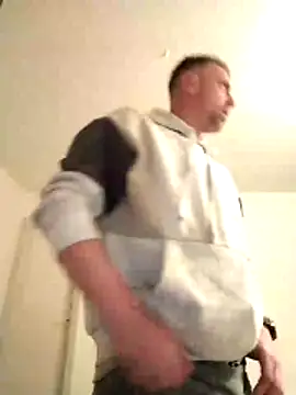 Kutasmaly online show from April 17, 8:11 pm