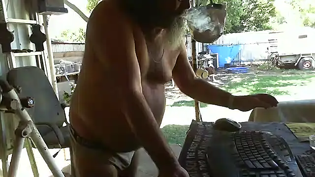 herbie010666 online show from January 17, 5:11 am