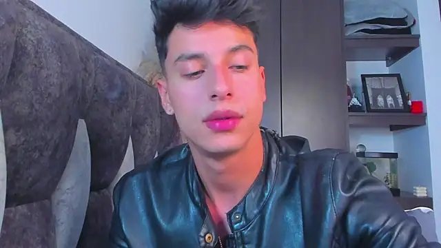 I Gabriel online show from January 13, 11:06 pm