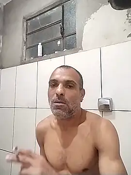 Snapshot of Henrifalcao chatting on November 2, 1:32 am Henrifalcao online show from November 2, 1:32 am