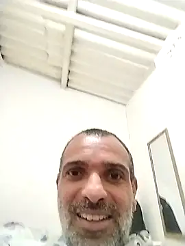 Snapshot of Henrifalcao chatting on October 22, 6:17 am Henrifalcao online show from October 22, 6:17 am