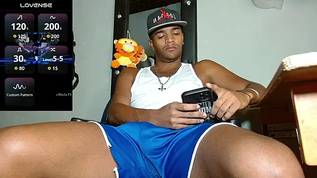 Bigcock 21cm  online show from March 5, 10:55 am