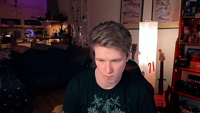 Breston Sweet online show from December 22, 2:27 pm