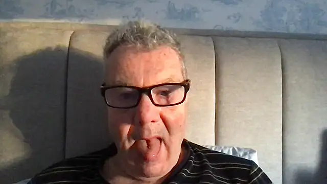 Oldpistolpete online show from December 19, 9:06 am