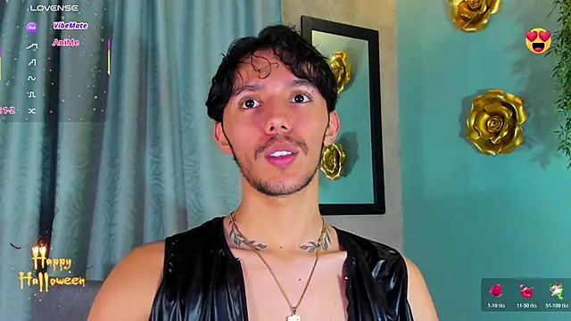 Snapshot of 2tommy_greg chatting on October 23, 7:50 pm 2tommy greg online show from October 23, 7:50 pm