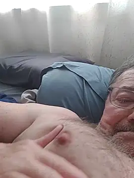 Kissmyfeetnow online show from April 23, 9:17 pm