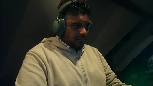 Snapshot of Bandusrilankasexymen chatting on October 10, 10:46 pm Bandusrilankasexymen online show from October 10, 10:46 pm