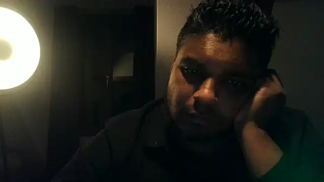 Snapshot of Bandusrilankasexymen chatting on January 3, 6:03 pm Bandusrilankasexymen online show from January 3, 6:03 pm