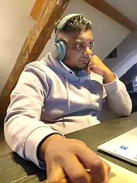 Snapshot of Bandusrilankasexymen chatting on March 19, 9:48 pm Bandusrilankasexymen online show from March 19, 9:48 pm