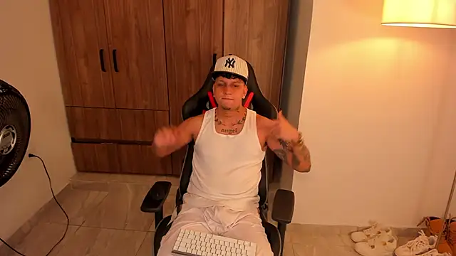 Jake simons online show from January 13, 7:13 am