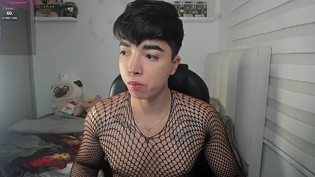 santy7v7 online show from March 8, 1:37 pm